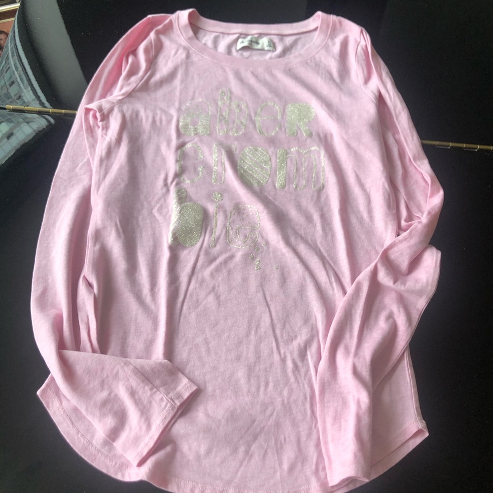 Abercrombie and Fitch pink t-shirt